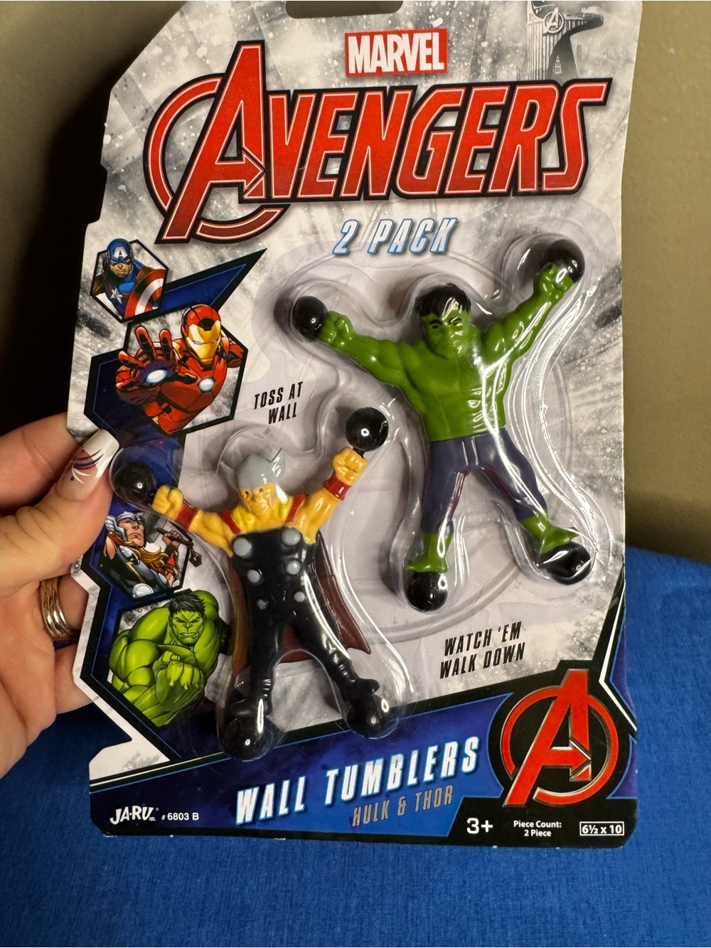 5/$25 NWT Marvel Avengers Wall Tumblers - Hulk & Thor, Green and Yellow